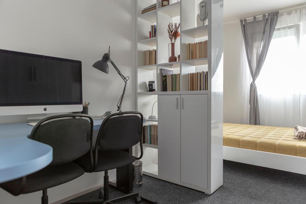 Apartman Pletisanak กอร์นีย์มิลาโนวัซ ภายนอก รูปภาพ