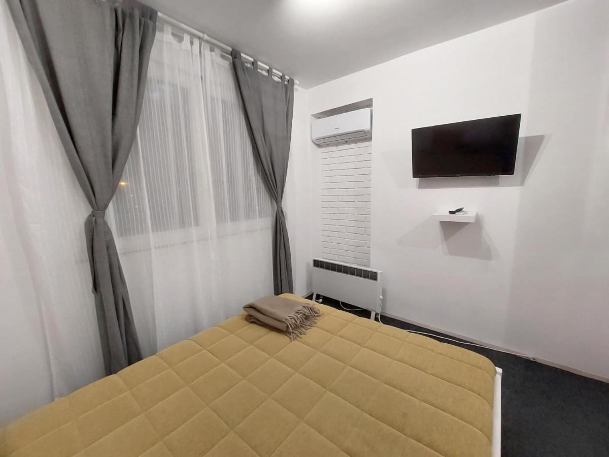 Apartman Pletisanak กอร์นีย์มิลาโนวัซ ภายนอก รูปภาพ