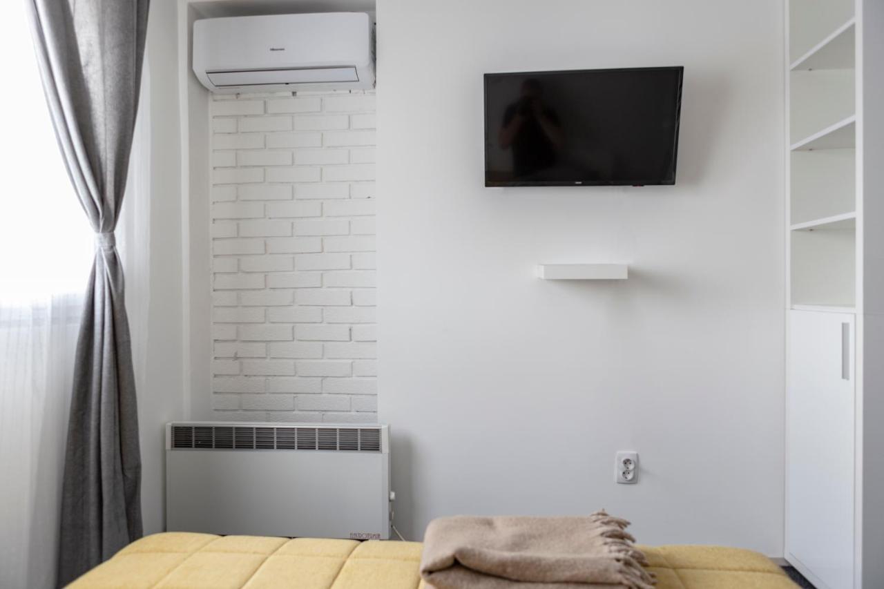 Apartman Pletisanak กอร์นีย์มิลาโนวัซ ภายนอก รูปภาพ